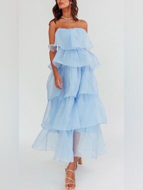 Selfie Leslie Light Blue Layered Strapless Midi Dress